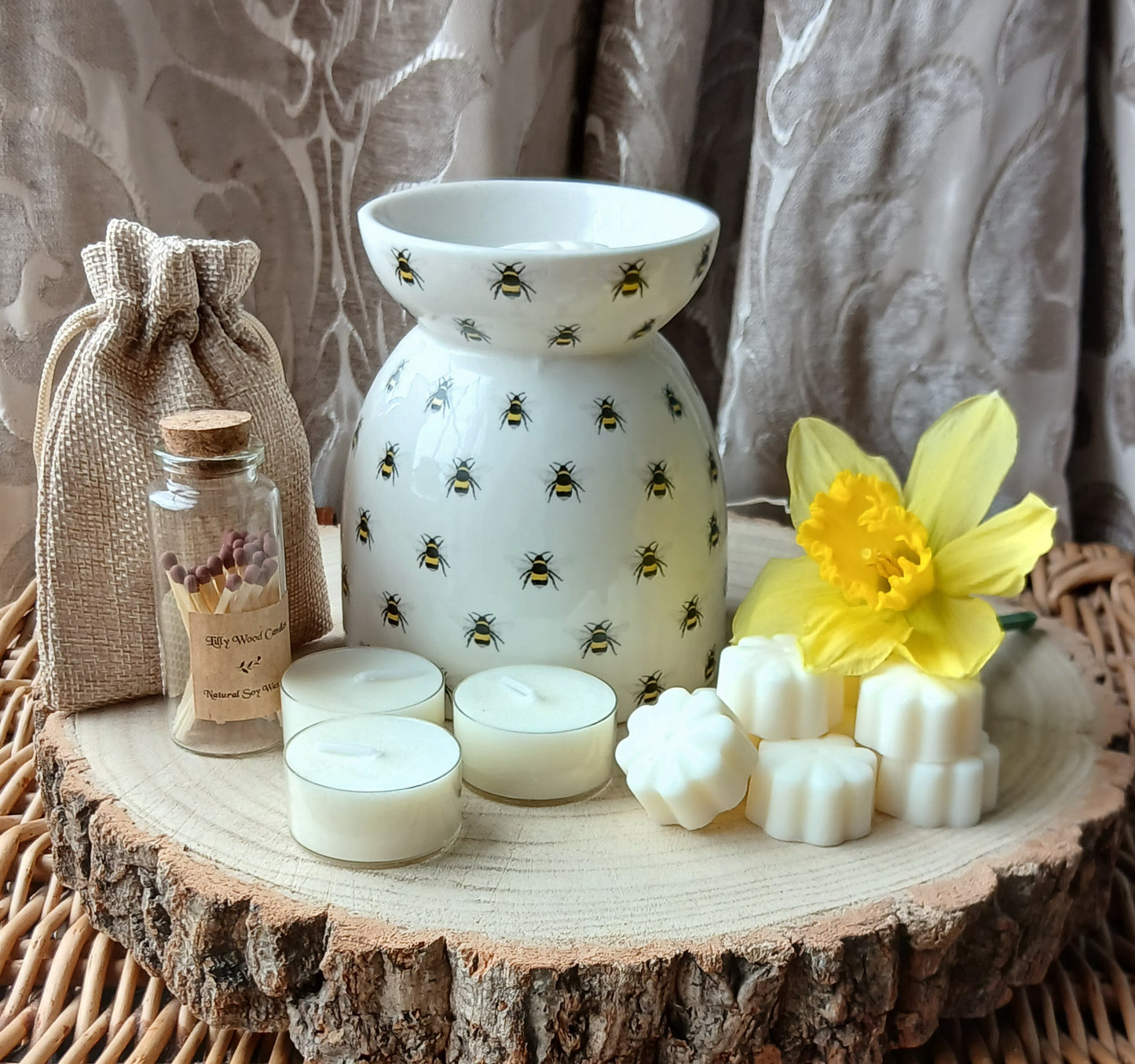 Free Delivery! Bumble Bee - Gift Box
