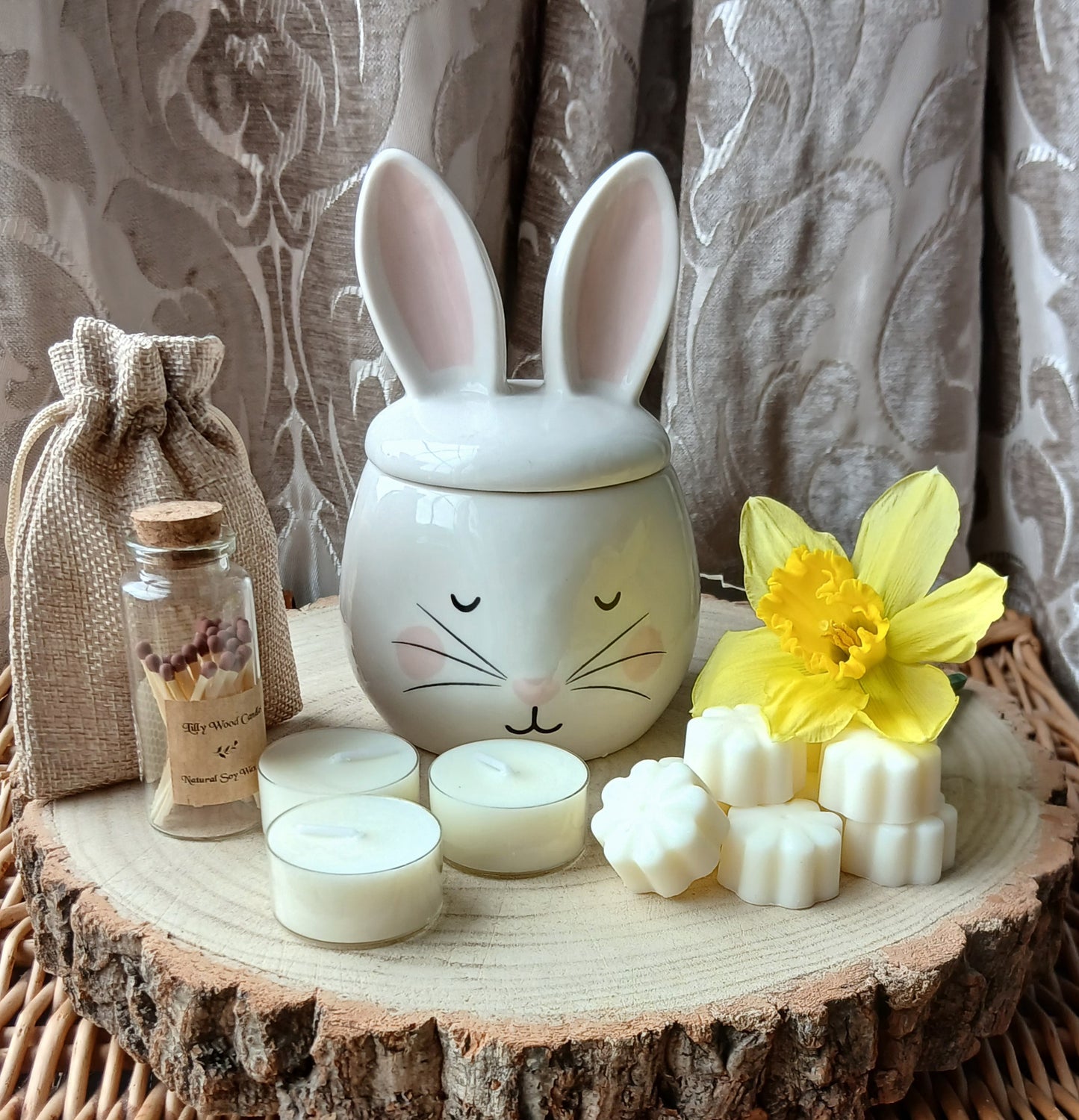 Free Delivery! Cute Bunny Face - Gift Box