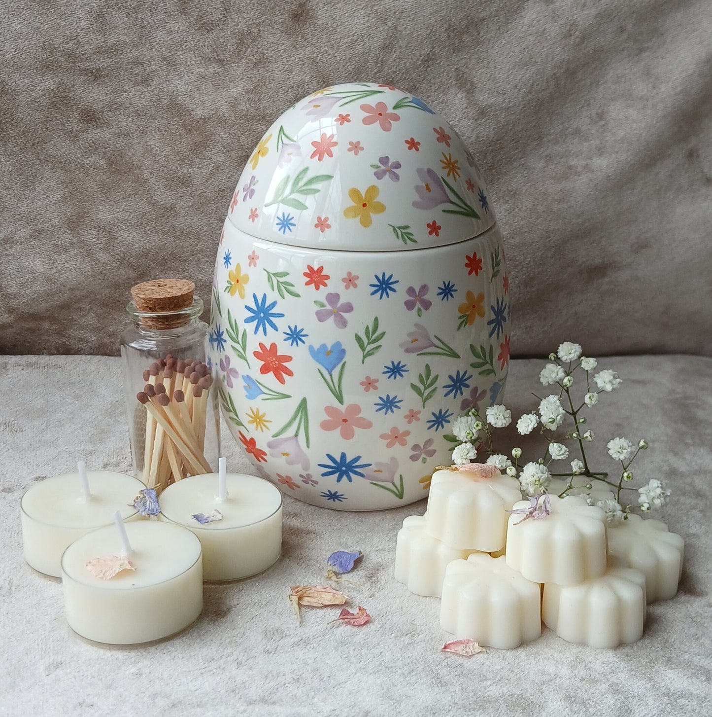 Free Delivery! Pretty Floral Egg - Gift Box
