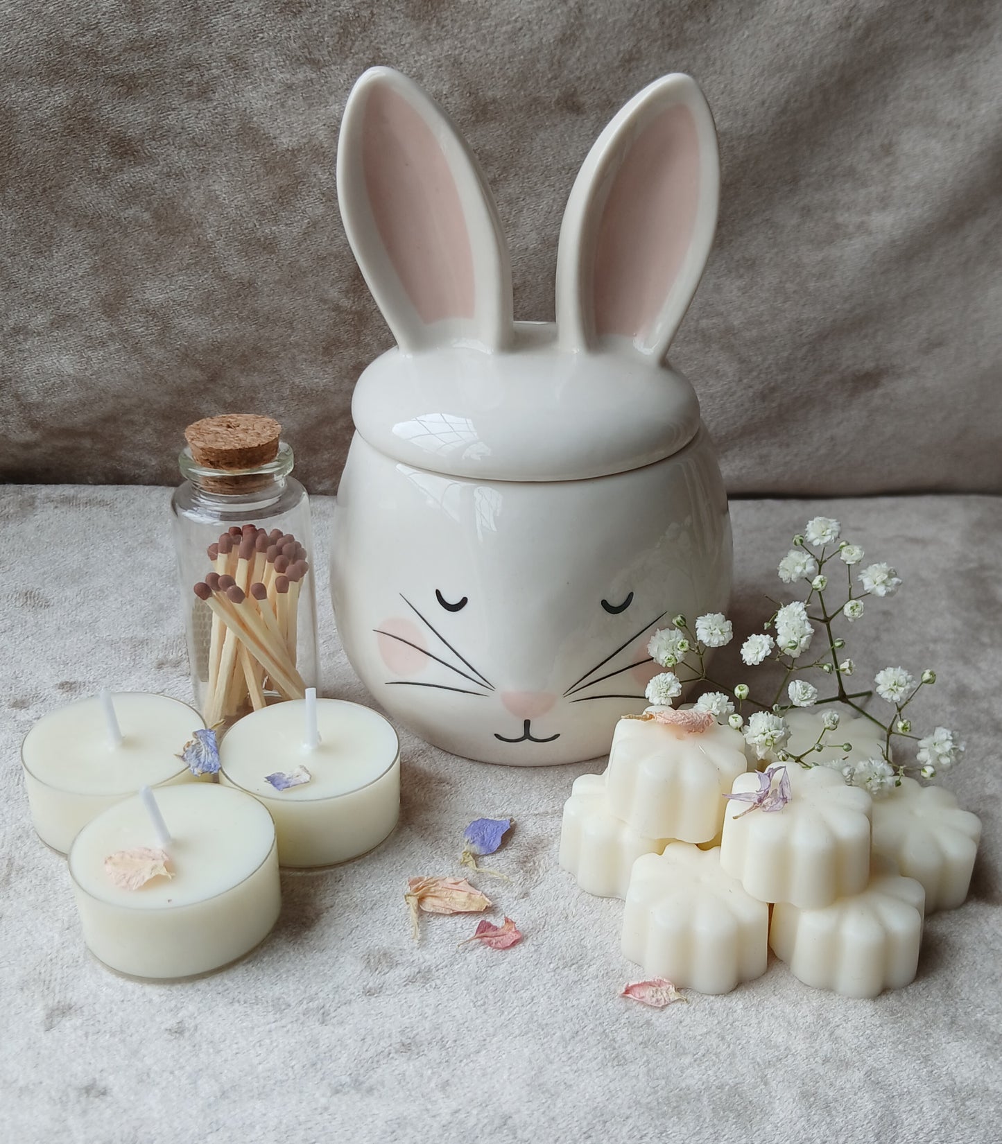 Free Delivery! Cute Bunny Face - Gift Box
