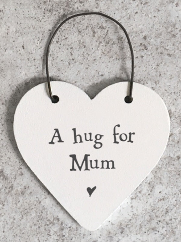 Free Delivery! Little Heart Tag - A hug for Mum