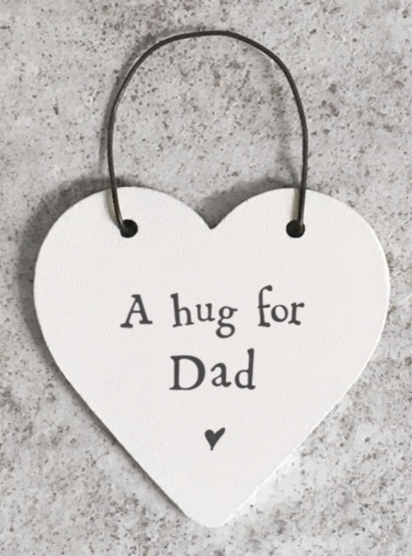 Free Delivery! Little Heart Tag - A hug for Dad