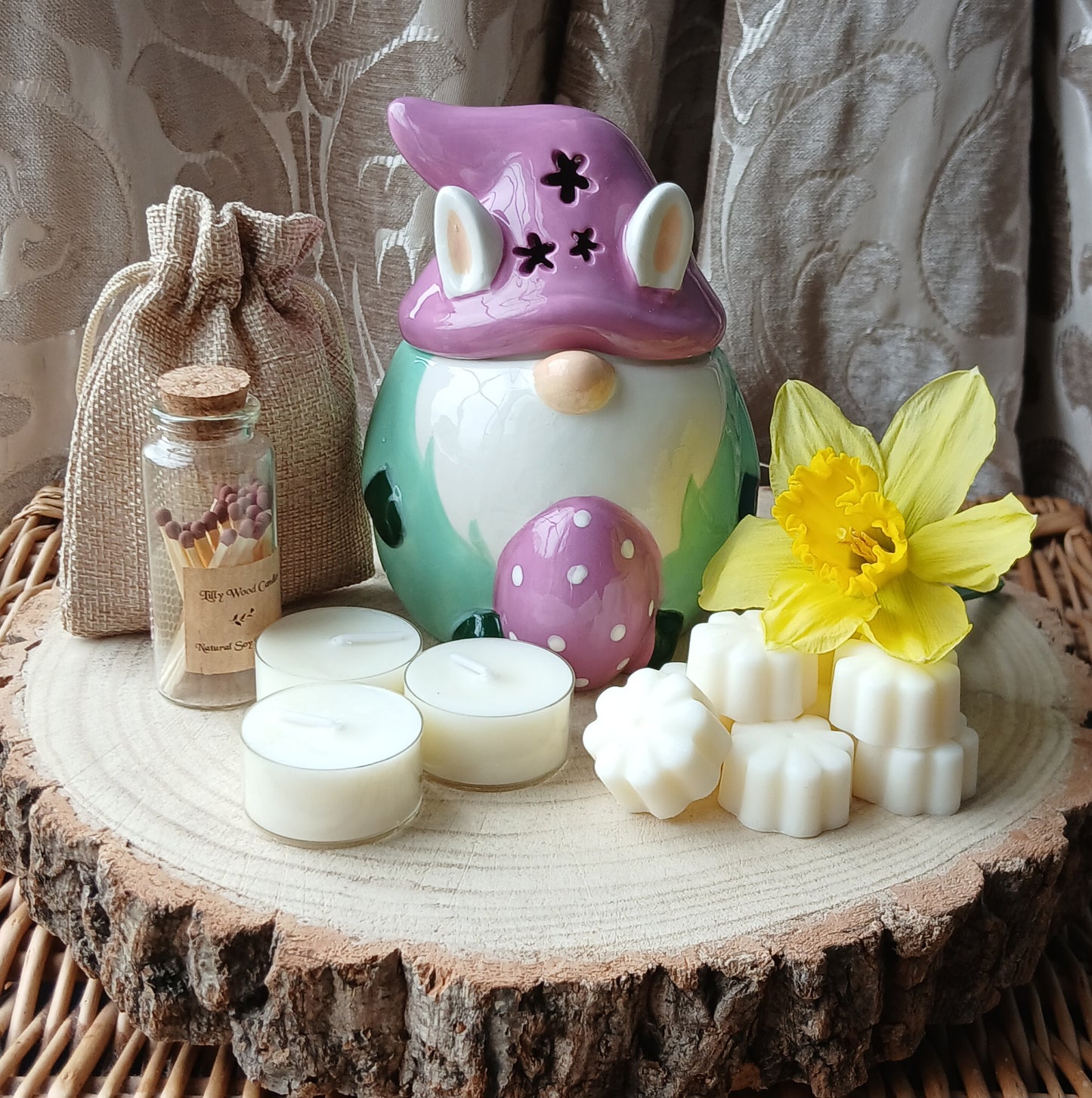 Free Delivery! Easter Gonk - Gift Box