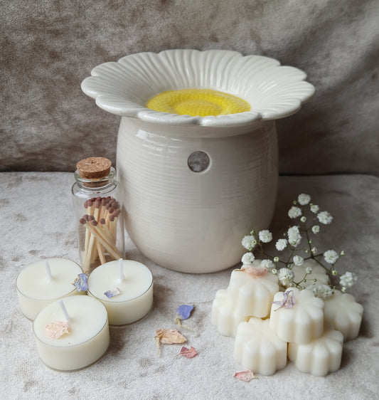Free Delivery! Daisy - Gift Box