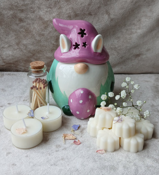 Free Delivery! Easter Gonk - Gift Box