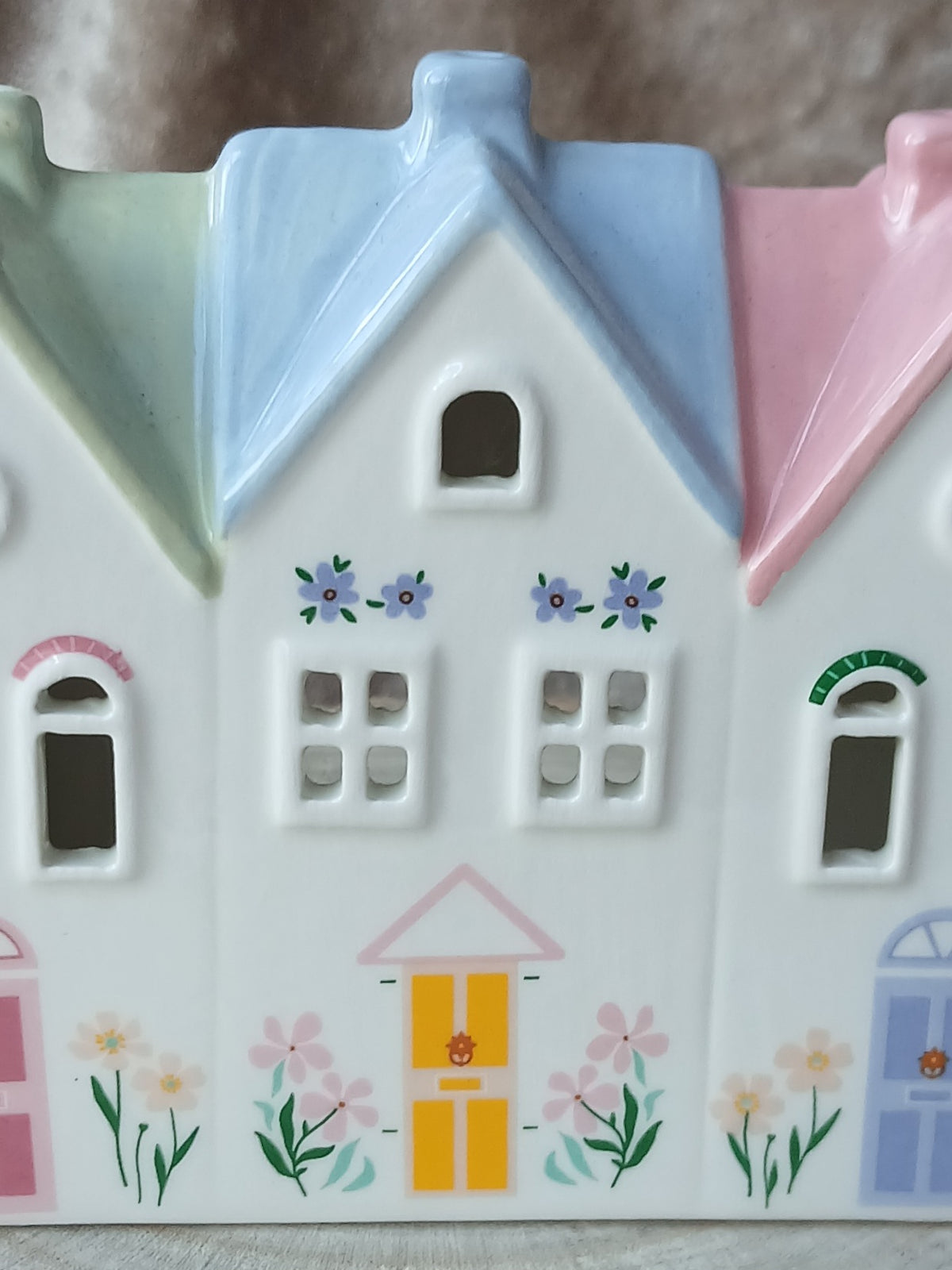 Pretty Pastel Tealight House
