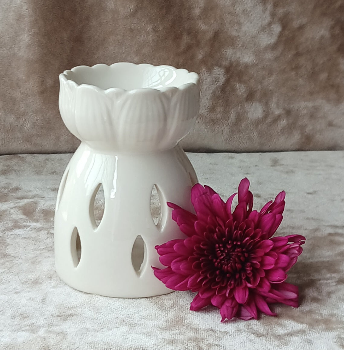 Lotus Flower Wax Melt Burner