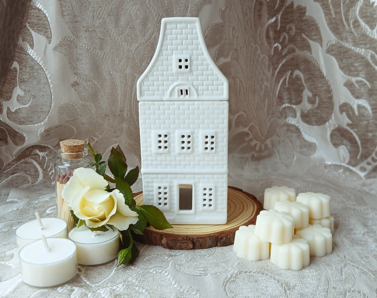 White Nordic House Wax Melt Burner - Gift Box