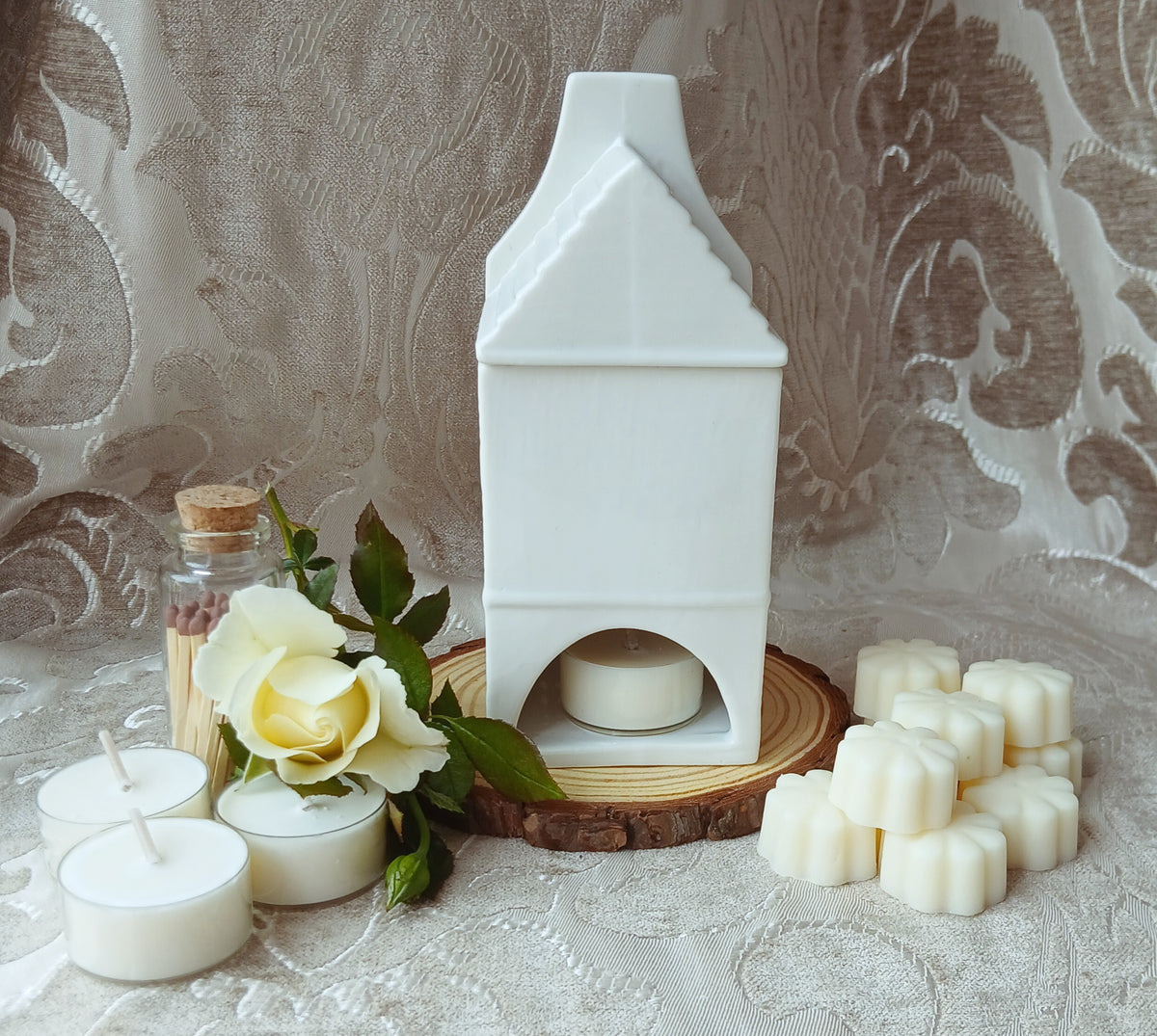 White Nordic House Wax Melt Burner - Gift Box