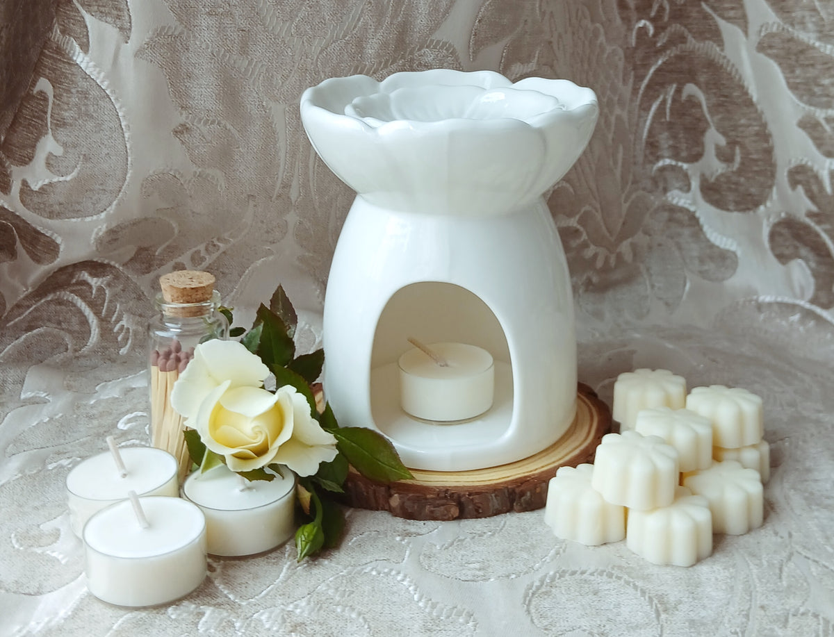 White Peony Flower Wax Melt Burner - Gift Box