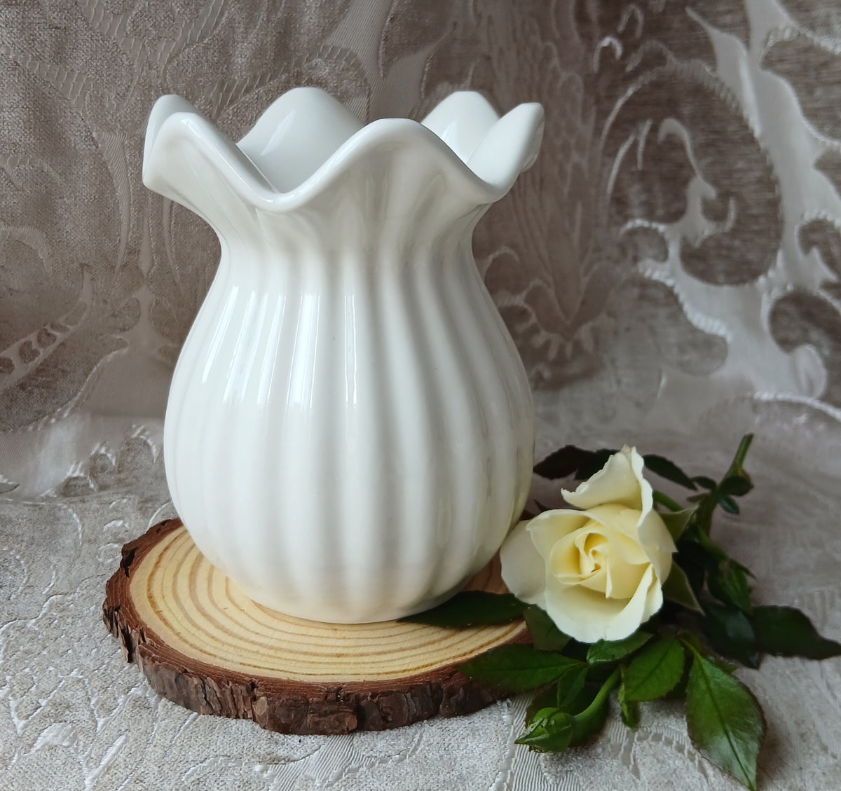 White Pleated Flare Wax Melt Burner