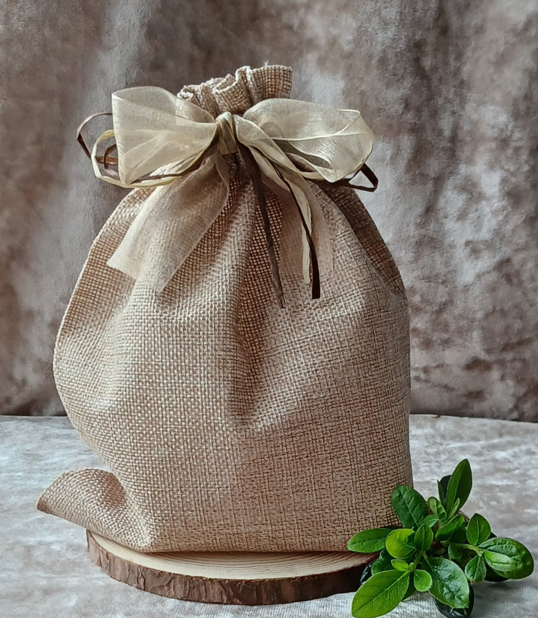 Tonka Bean & Myrrh Luxury Hand & Body Lotion