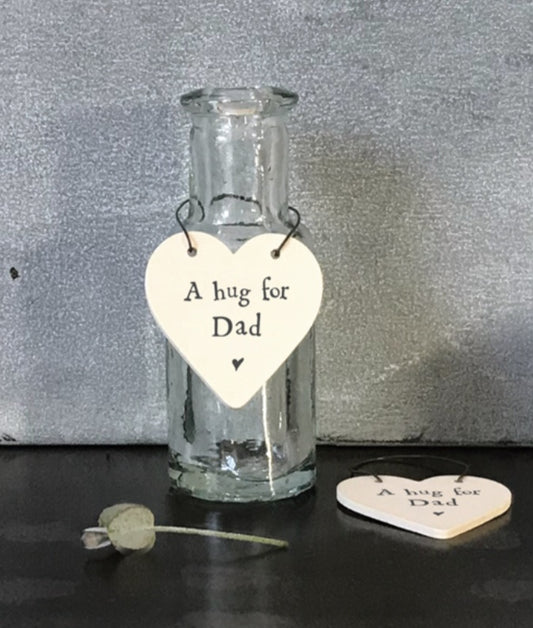 Free Delivery! Little Heart Tag - A hug for Dad