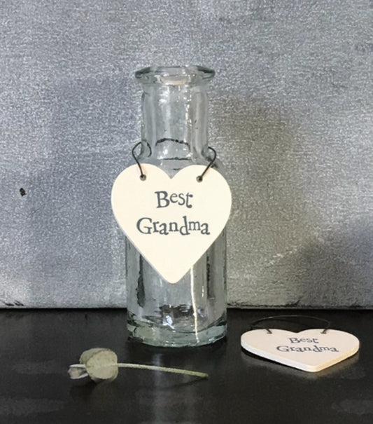 Free Delivery! Little Heart Tag - Best Grandma